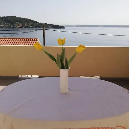 Apartman Nebo Kali Apartment